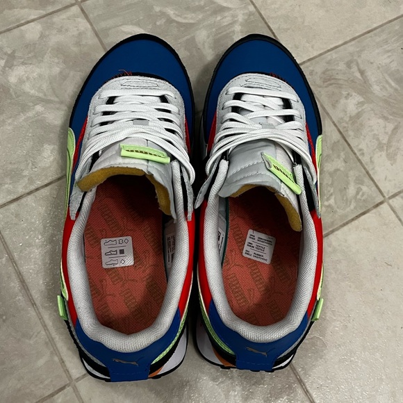 Puma Future Riders, almost like new! - Picture 5 of 7